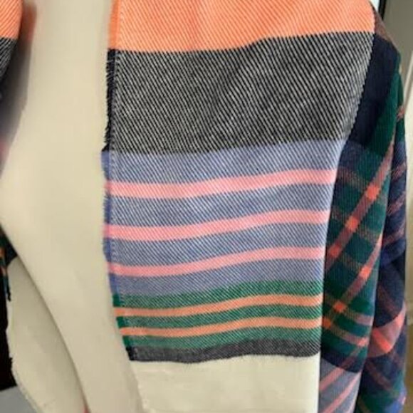 GAP Striped Scarf NWT Accessories Wrap Warm Cozy Soft Colorful - Picture 6 of 8
